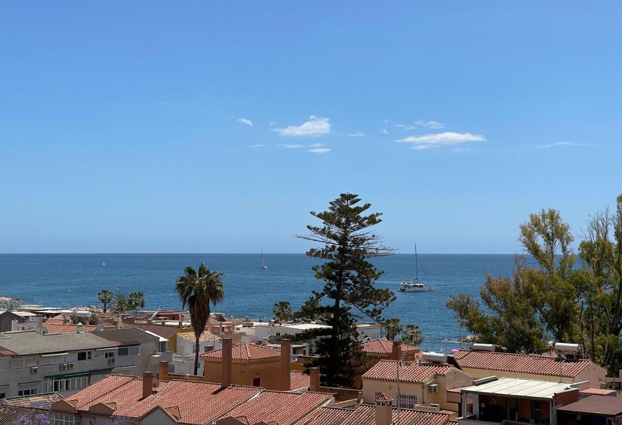 Penthouse Puerta De Pedregalejo Apartment Malaga Exterior photo