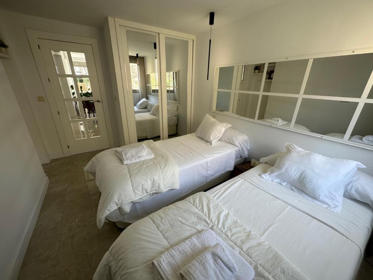 Penthouse Puerta De Pedregalejo Apartment Malaga Exterior photo