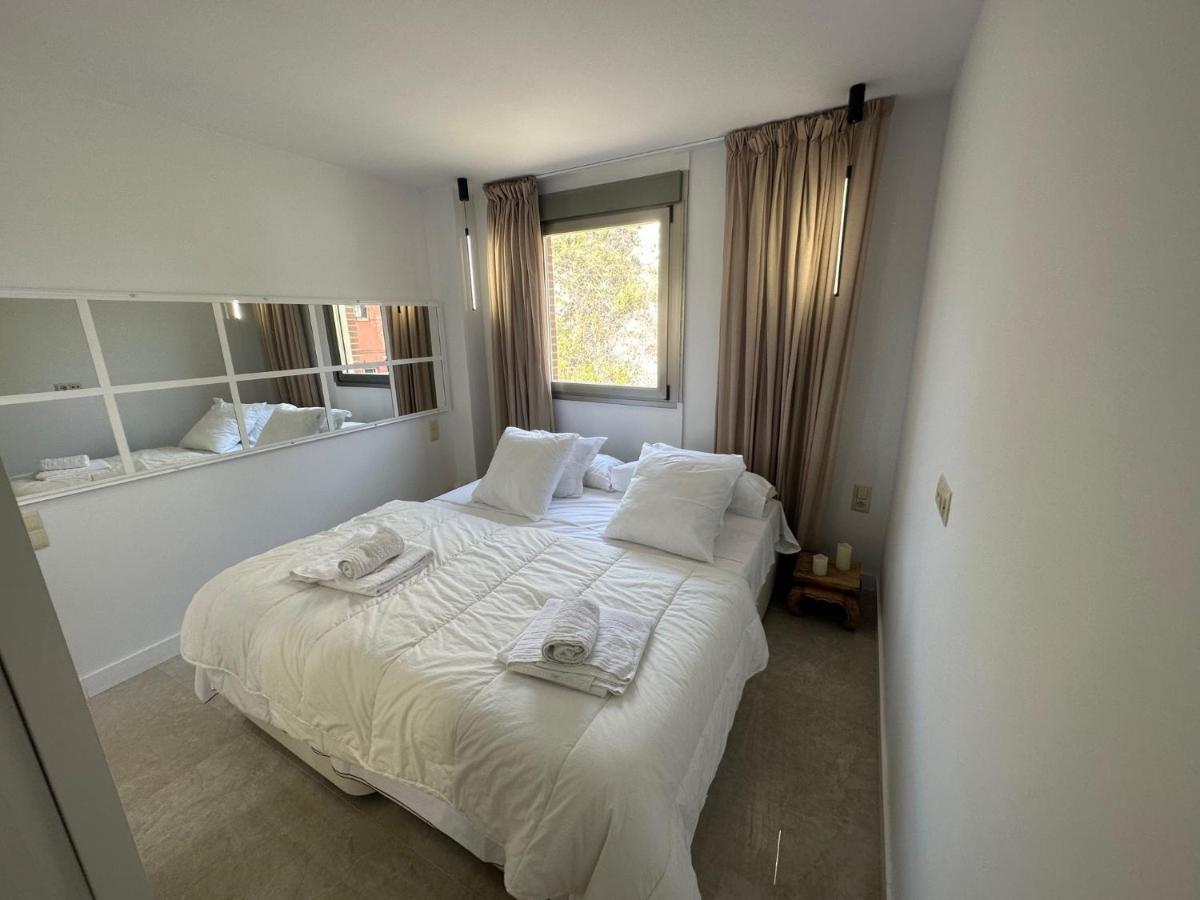 Penthouse Puerta De Pedregalejo Apartment Malaga Exterior photo